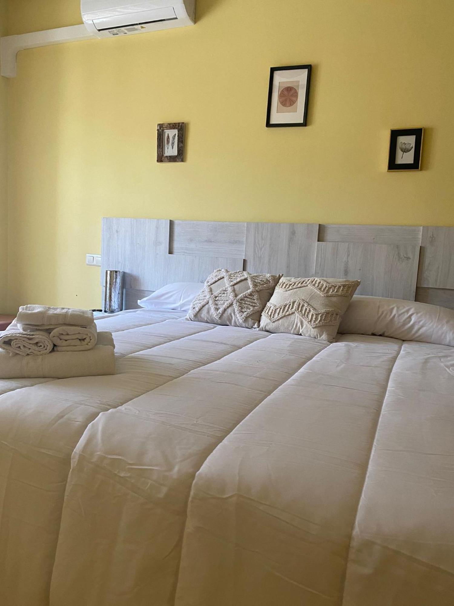 Hotel Restaurante Agapio De Tresnino Quintanilla de Onésimo Εξωτερικό φωτογραφία