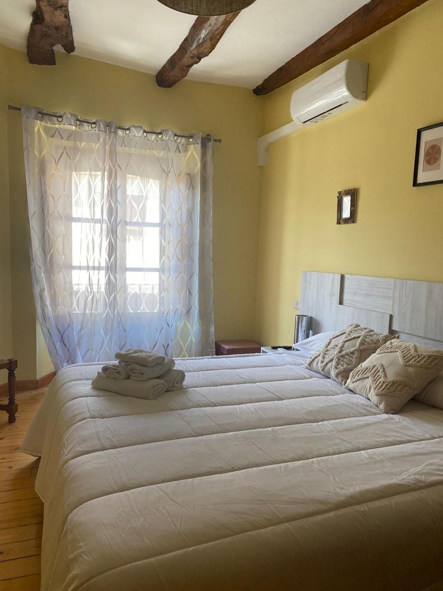 Hotel Restaurante Agapio De Tresnino Quintanilla de Onésimo Εξωτερικό φωτογραφία