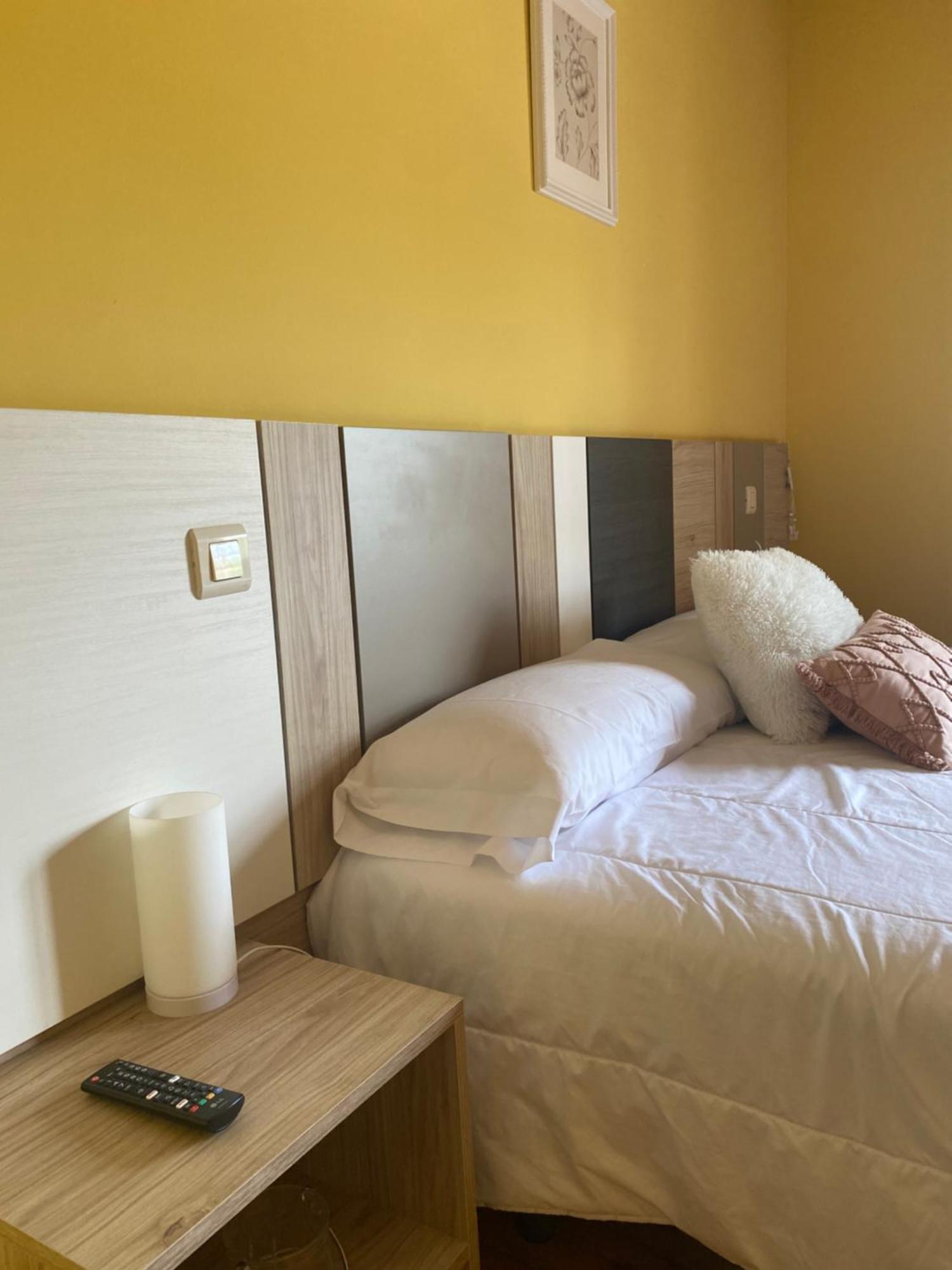 Hotel Restaurante Agapio De Tresnino Quintanilla de Onésimo Εξωτερικό φωτογραφία