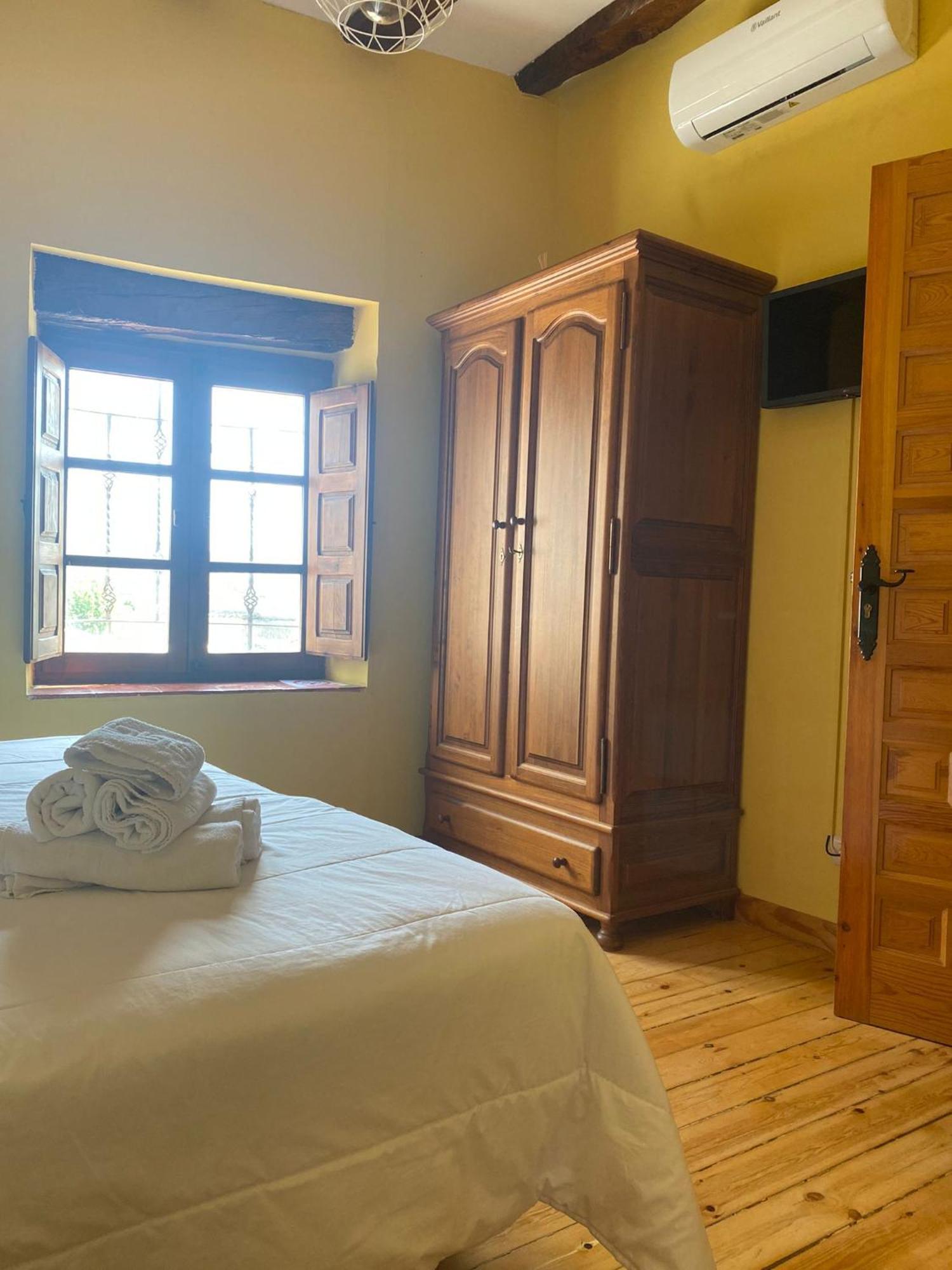 Hotel Restaurante Agapio De Tresnino Quintanilla de Onésimo Εξωτερικό φωτογραφία