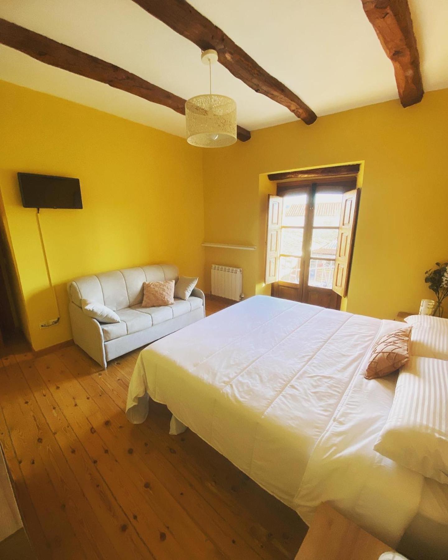 Hotel Restaurante Agapio De Tresnino Quintanilla de Onésimo Εξωτερικό φωτογραφία