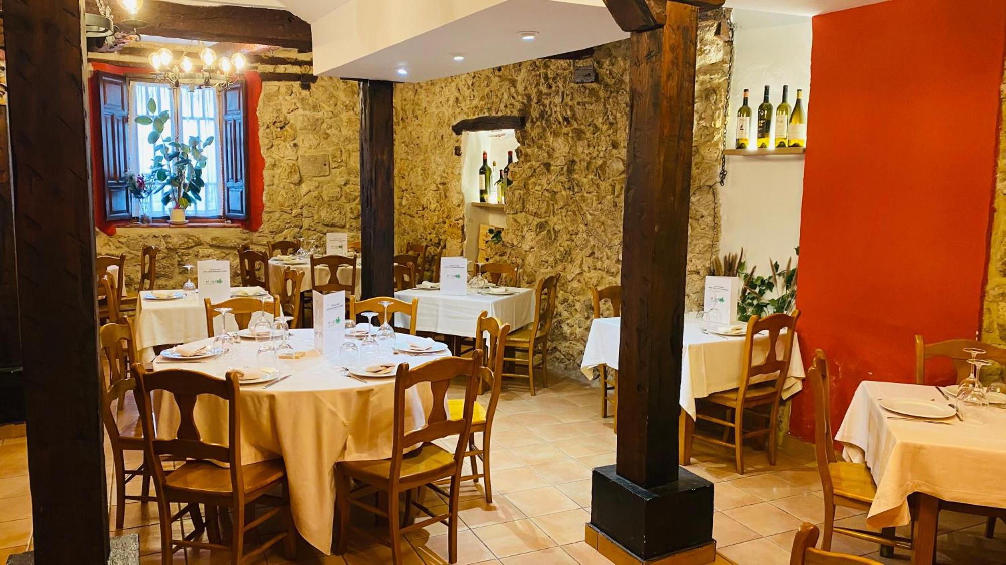 Hotel Restaurante Agapio De Tresnino Quintanilla de Onésimo Εξωτερικό φωτογραφία