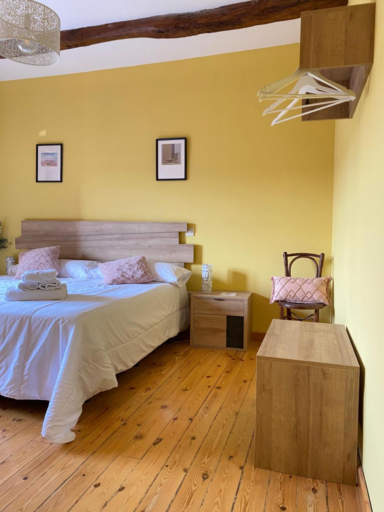 Hotel Restaurante Agapio De Tresnino Quintanilla de Onésimo Εξωτερικό φωτογραφία