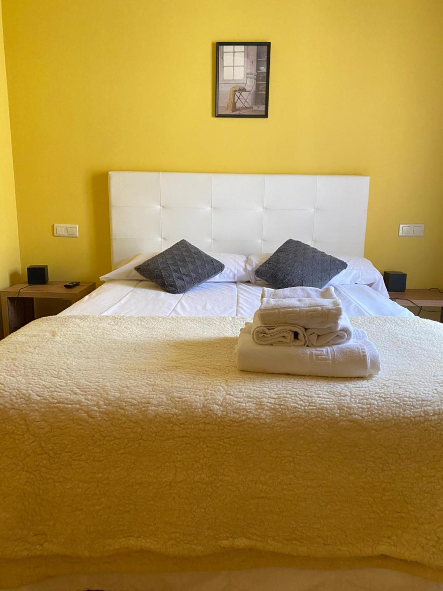 Hotel Restaurante Agapio De Tresnino Quintanilla de Onésimo Εξωτερικό φωτογραφία